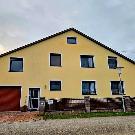 Apartment Moni In Lutzmannsburg, 1 Km Von Der Sonnentherme Entfernt - Apartment Mit 3 Schlafzimmern ภายนอก รูปภาพ